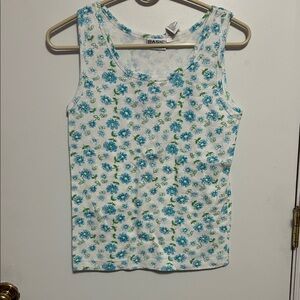 Basic Editions Blue and White Floral Tank Top size M